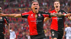 Luis Reyes adelanta al Atlas ante Tuzos.