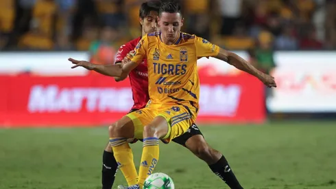 Florian Thauvin protagonizó una de las polémicas del partido ante Atlas.