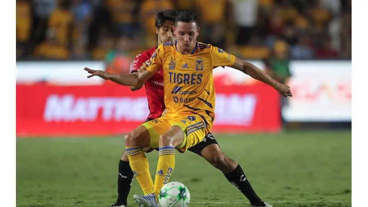 Florian Thauvin protagonizó una de las polémicas del partido ante Atlas.