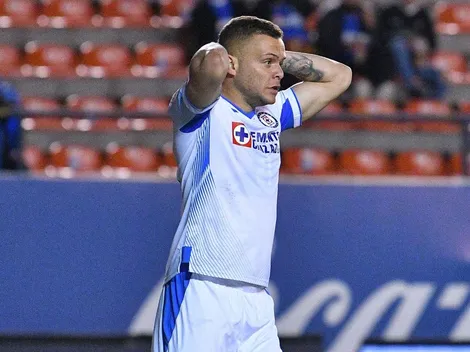 Cruz Azul y Monterrey negocian triangulación de jugadores