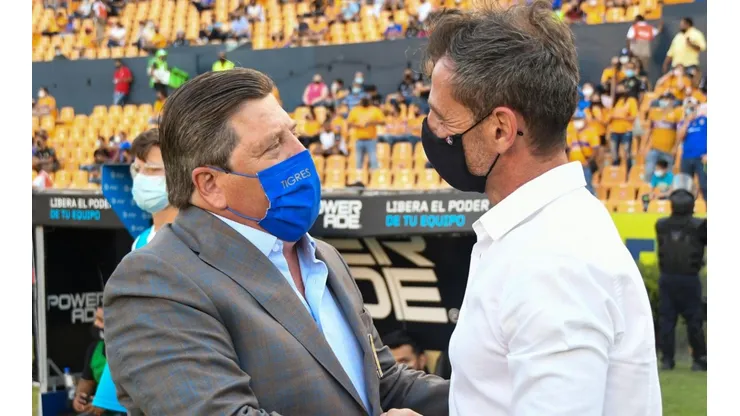 Miguel Herrera y Diego Cocca, frente a frente.