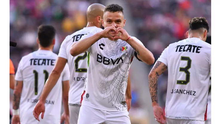 Confirman que Jonathan Rodríguez quiere regresar a México