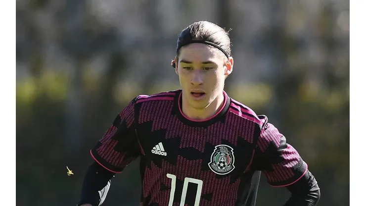 Marcelo Flores en un amistoso con la Sub-20 de México.