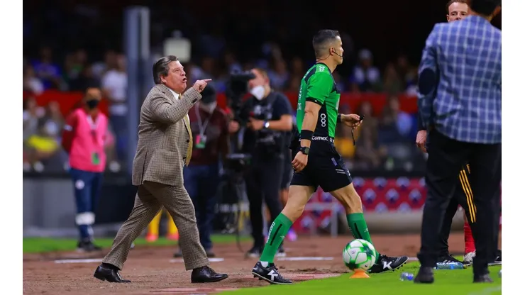 Herrera volvió a ser expulsado en el último encuentro.