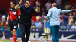 Larcamón se quejó del arbitraje y dio pistas sobre su futuro