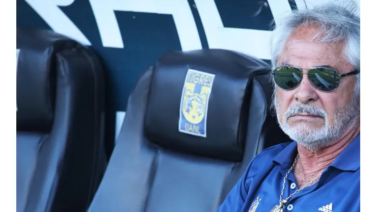 Miguel Mejía Barón prepara un trueque con Tigres UANL