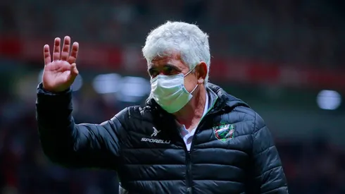 El técnico dejó de ser DT de Bravos por decisión propia