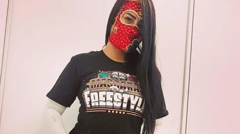 Lady Shani, luchadora y empresaria con Máscaras del Freestyle (Foto: Facebook Lady Shani)