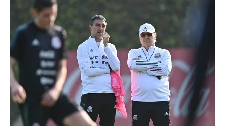 Gerardo Martino ya convocó a los dos primeros jugadores del Tri para el verano.