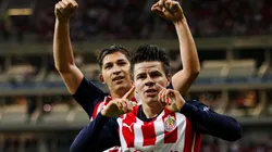 Ángel Zaldívar y Pável Pérez, dos canteranos de ataque de Chivas.
