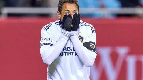 Martino y un mensaje contradictorio para Chicharito