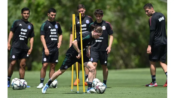 Marcelo Flores en la concentración del Tri para el partido contra Guatemala.