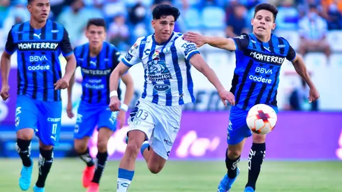 Kevin Álvarez se les escapó a Jesús Gallardo y Maximiliano Meza.