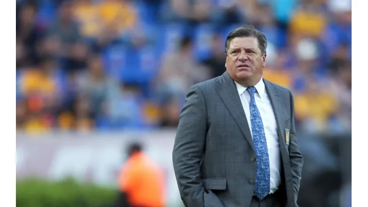 Miguel Herrera fue multado antes de enfrentar al América.