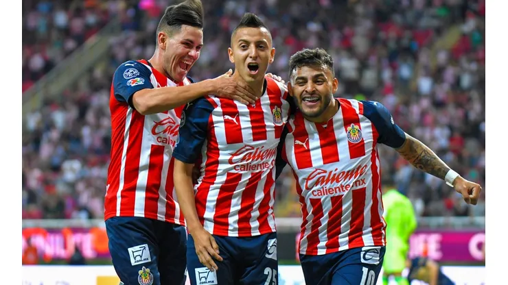 Chivas 3-1 Pumas UNAM | VIDEO RESUMEN | Jornada 16 Liga MX