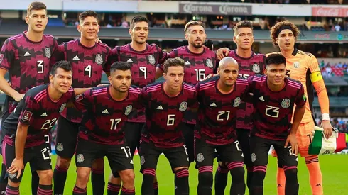 La Selección de México posando en el Estadio Azteca (Foto: Getty Images).
