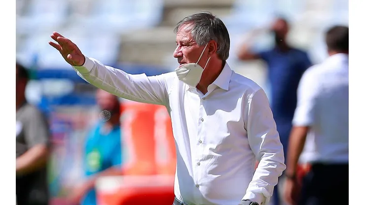 Holan tan sólo consiguió un título con los Esmeraldas