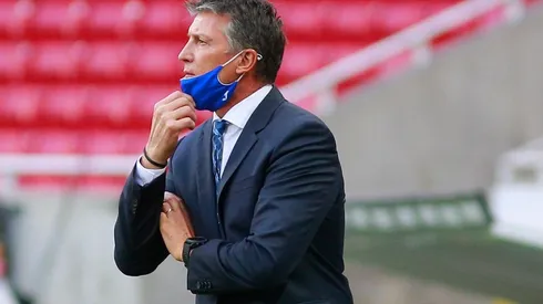 Siboldi se candidatea para aconsejar a Martino y compañía sobre los árabes