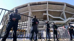 Elementos de seguridad en el estadio Jalisco