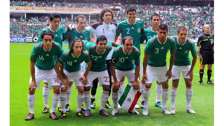 La selección mexicana en su partido de despedida para Sudáfrica 2010.