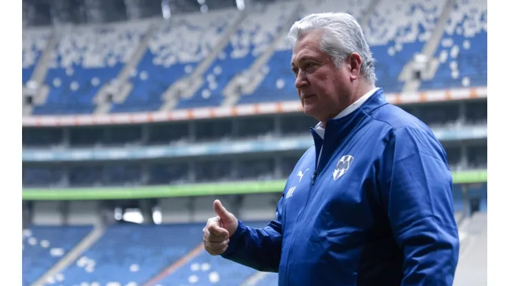 Víctor Manuel Vucetich deberá definir a qué extranjero darle las gracias