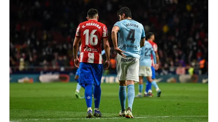 Héctor Herrera y Néstor Araujo en un partido de La Liga.