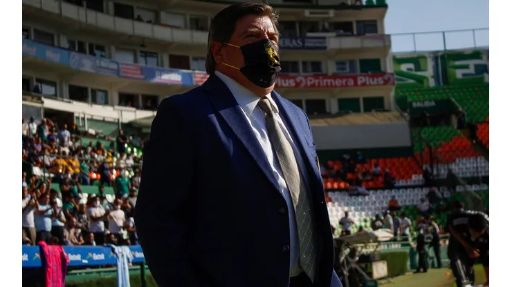 Selección Mexicana: Tras las críticas, Miguel Herrera da marcha atrás y se baja del Tri