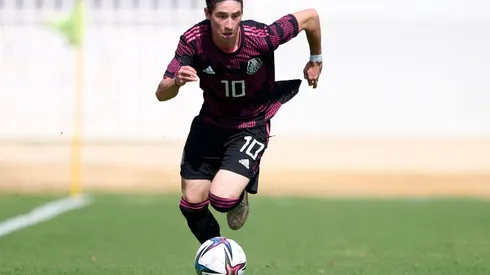 Marcelo Flores en un amistoso con el Tri sub 20.