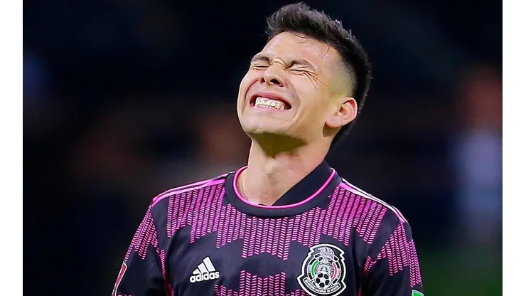 Lozano se queja de jugar en el Azteca