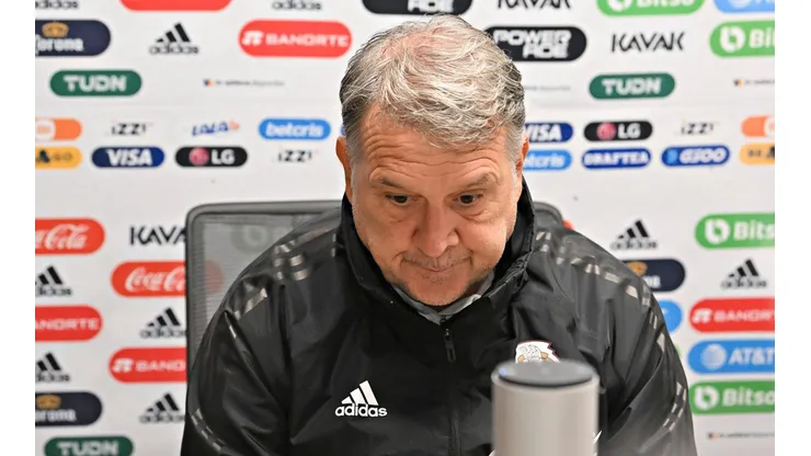Gerardo Martino se perderá un duelo crucial para México