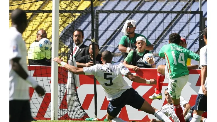 Miguel Sabah fue el héroe en la última victoria en el Azteca sobre Estados Unidos.