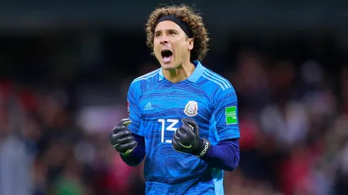 Memo Ochoa quiere ser el único heredero de la leyenda de Antonio Carbajal