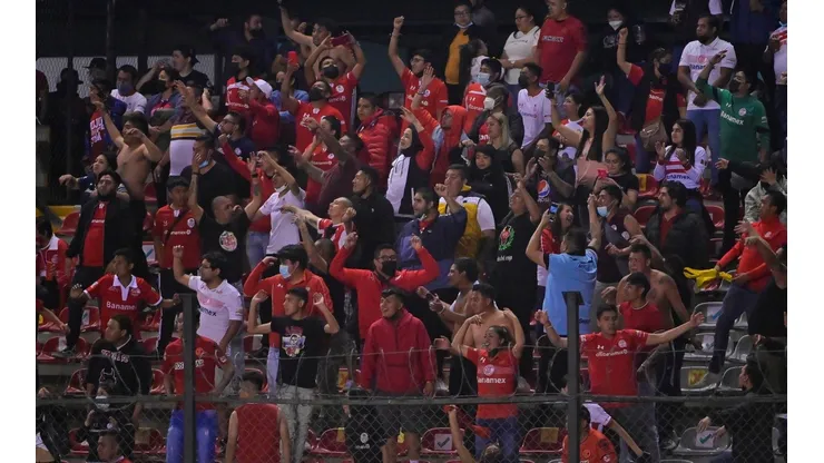 Aficionados del Toluca están molestos por los 13 punto del equipo.