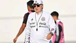 Martino sigue aferrado a jugar con veteranos y europeos