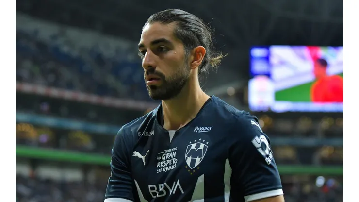 Rodolfo Pizarro causó baja en Rayados y la Selección Mexicana.