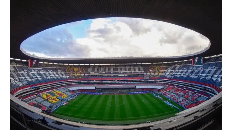 Los fanáticos estallaron de bronca.