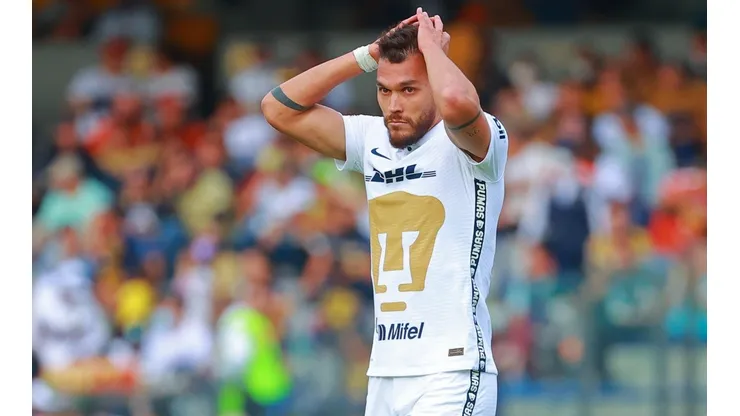 Pumas pasó un papelón ante Necaxa.