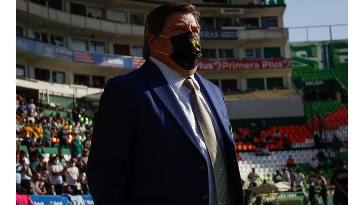El Piojo estalló por los pocos convocados de Tigres al Tri.