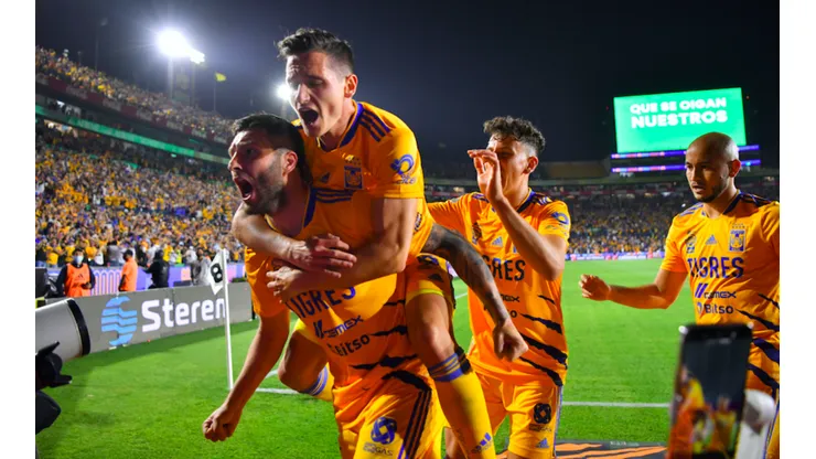 André-Pierre Gignac llegó a 10 goles en el clásico regio.