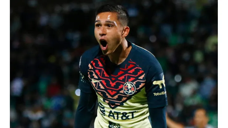 Reyes jugó con Larcamón durante su estancia con La Franja