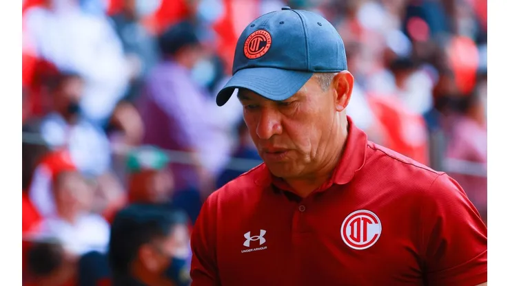 Ambriz, con ultimátum en Toluca para continuar como DT