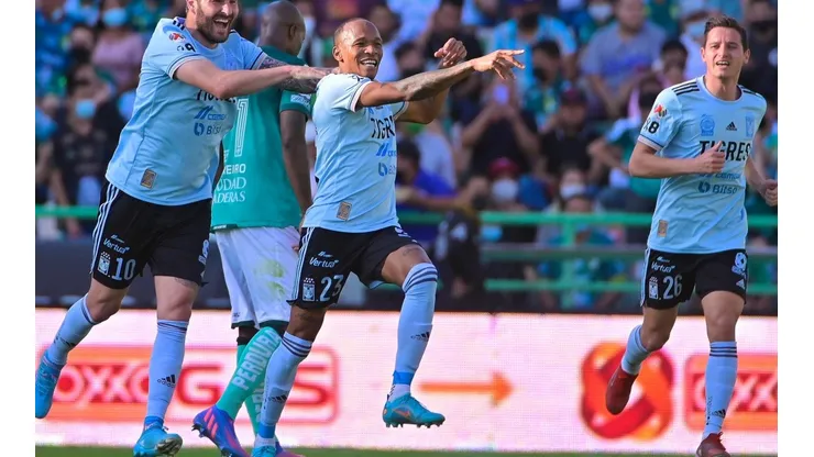 Gignac, Quiñones y Thauvin, los autores de los goles de Tigres.