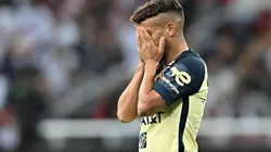 Jona se fue expulsado y entre lágrimas.