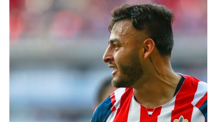 Alexis Vega, uno de los cuatro delanteros convocados por Chivas para el clásico nacional.