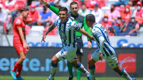 Pachuca goleó en el Infierno y recuperó el liderato