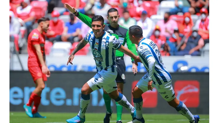 Pachuca goleó en el Infierno y recuperó el liderato
