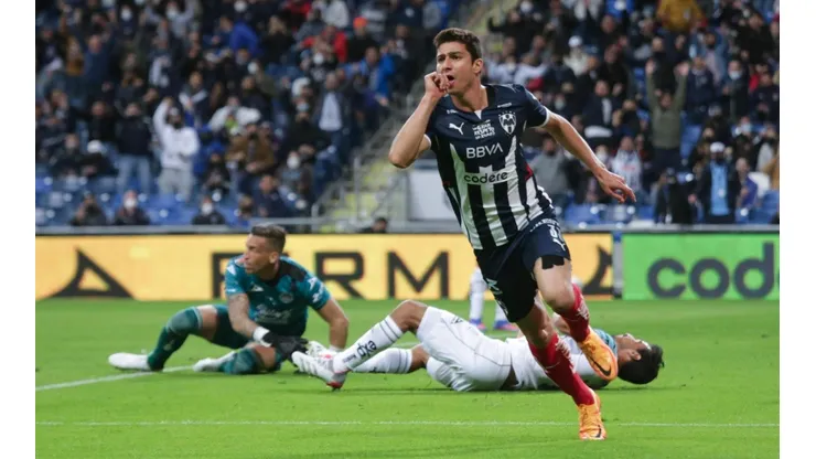Stefan Medina hizo el primer gol del partido.