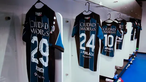 Delincuentes robaron 500 playeras de Gallos Blancos