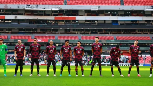 La selección mexicana contra Costa Rica ante un grupo reducido de aficionados.
