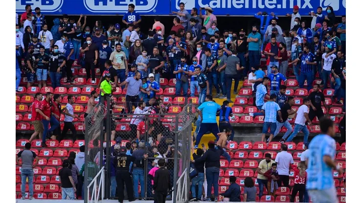 Director general del Querétaro culpó a gente ajena a la barra